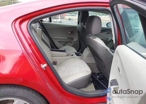 2013 Chevrolet Volt z USA, uszkodzony, nr VIN 1G1RD6E49DU148813